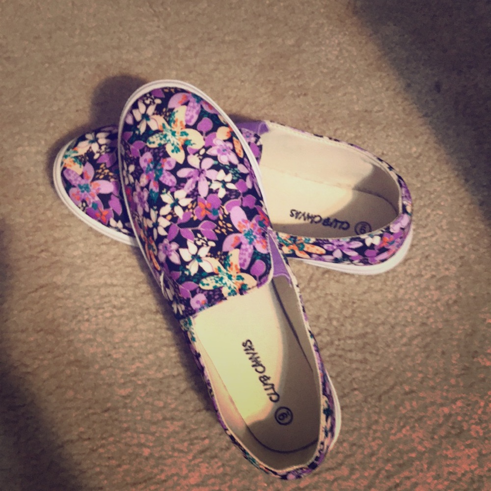 Women’s slip on shoes